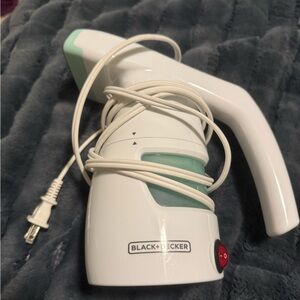 Black and decker clothes steamer